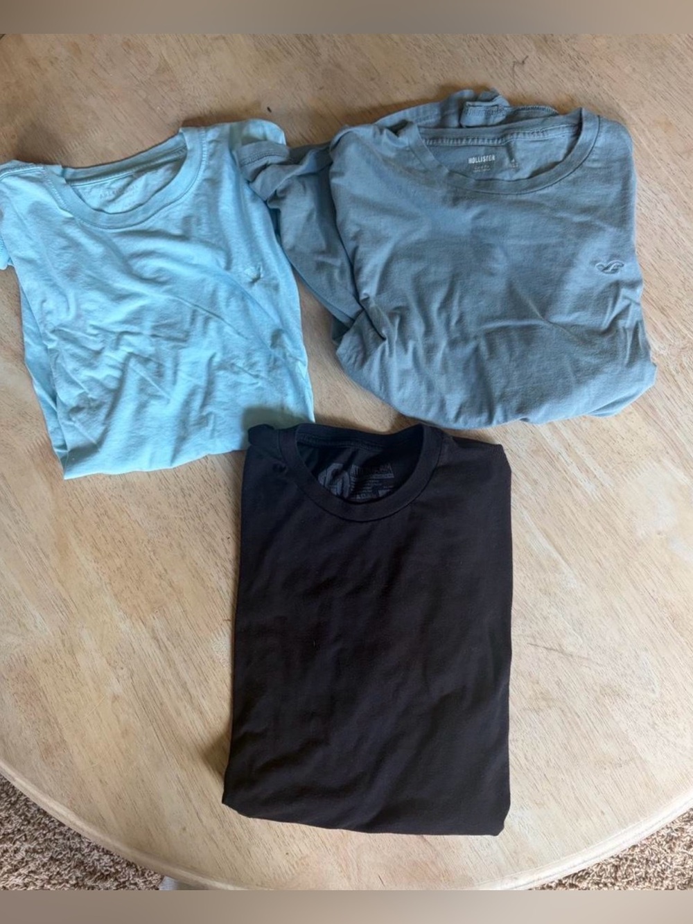 Men’s medium shirt bundle